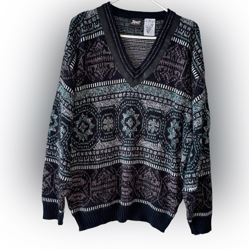 Y2k Vintage 90’s v neck sweater made by Impact XL